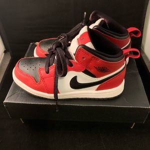 Toddler Jordon 1s
